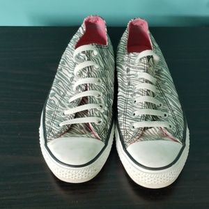 Women's Size 9 Converse